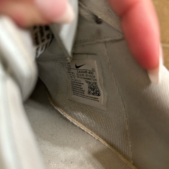 ❌SOLD ❌ Nike Air Force 1s in Mint Green, Size 7.5, Disrupted Art Style! - Picture 4 of 5